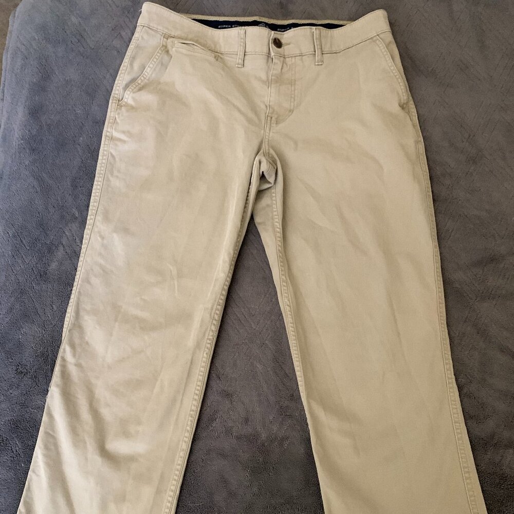 Men's St. John's Bay Cream Cargo Pants 34x30